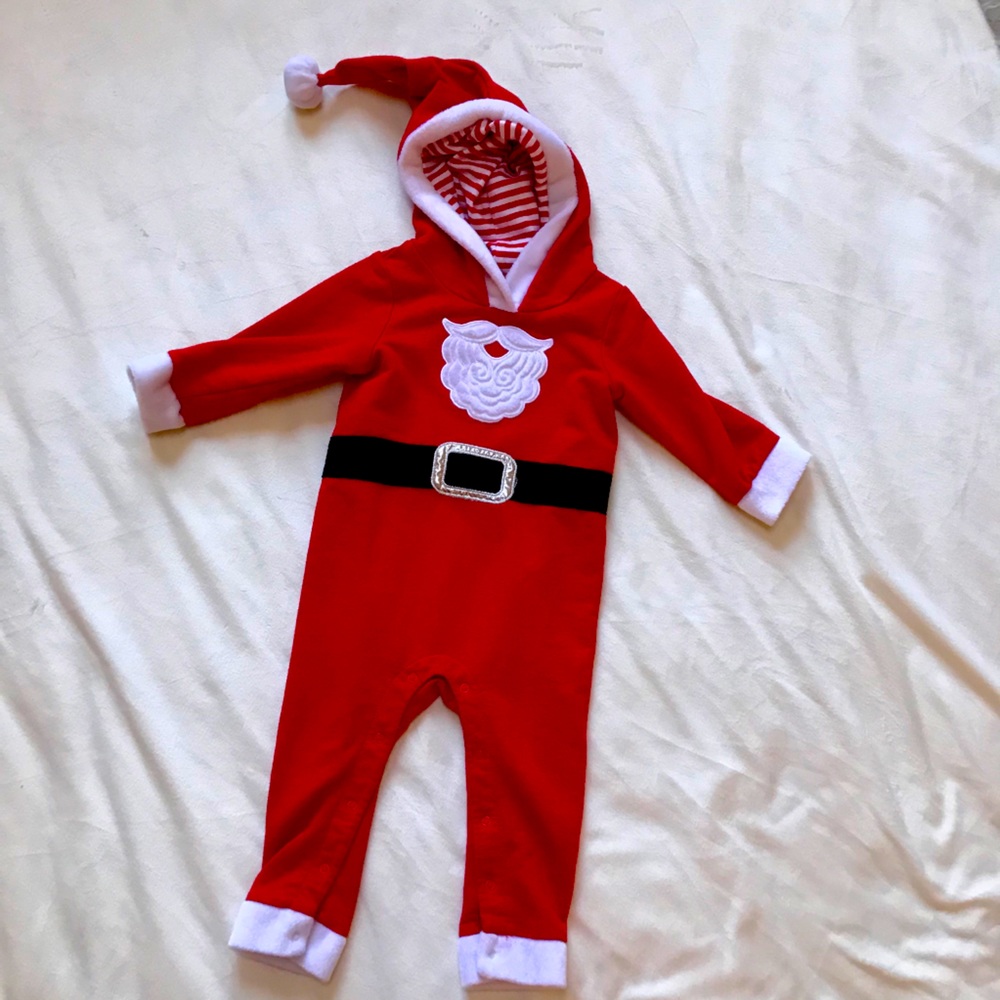 Santa Claus Outfit by Cat & Jack 9-12 Months